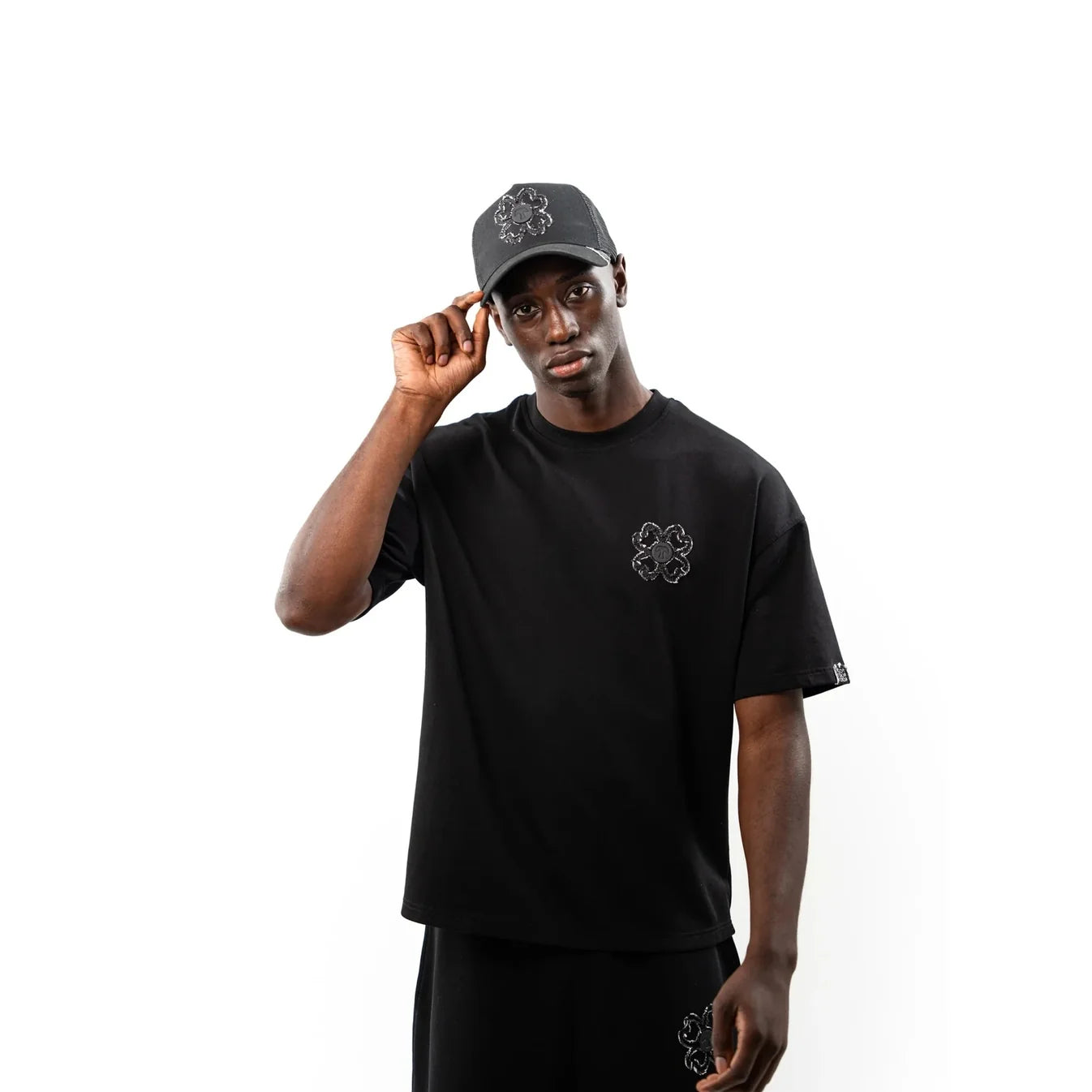Croonly™ - Torom Black T-shirt